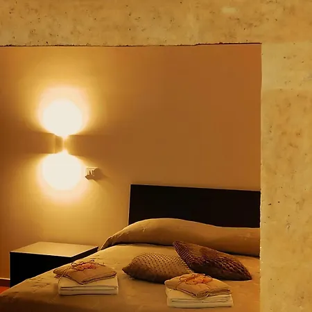 La Dimora Dell'aquila Bed & Breakfast 3*