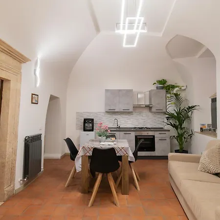 La Dimora Dell'aquila Bed & Breakfast 3*