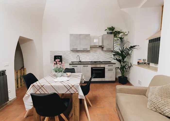 La Dimora Dell'aquila 3* ラクイラ